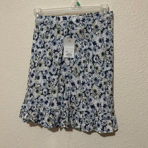 SO skirt from Kohls. NWT.